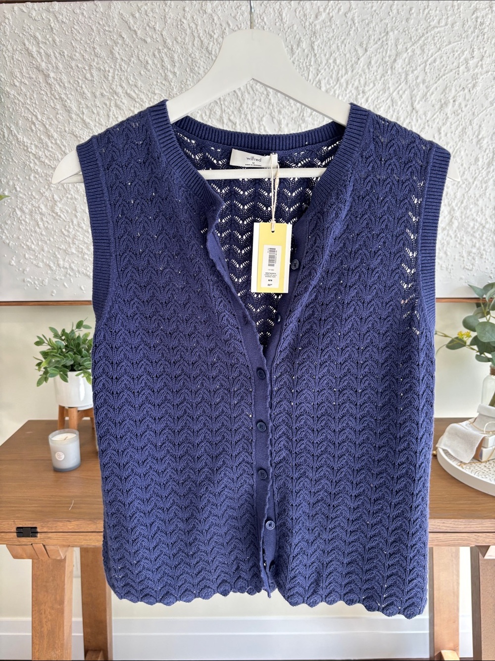 Wilfred Navy Blue Sleeveless Button-Front Knit Vest